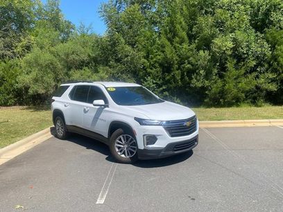 Used 2023 Chevrolet Traverse LT