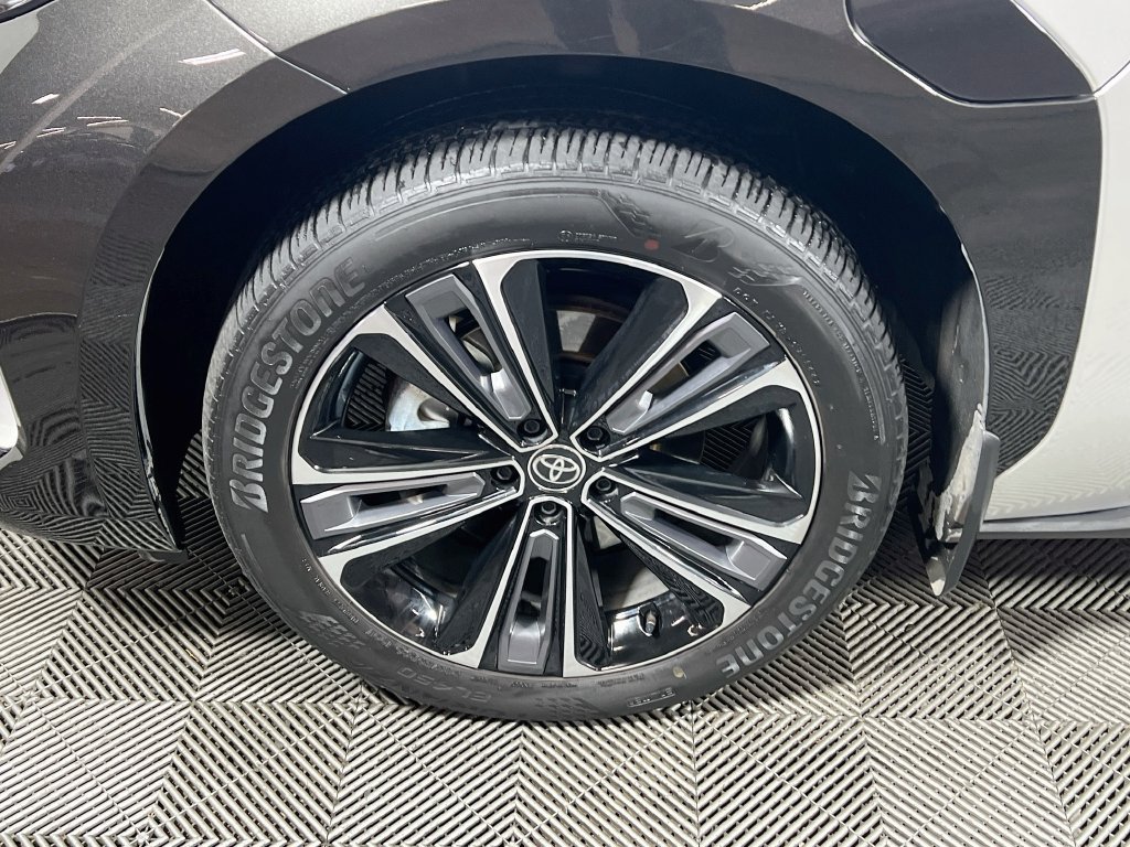 Certified 2023 Toyota bZ4X AWD image 28