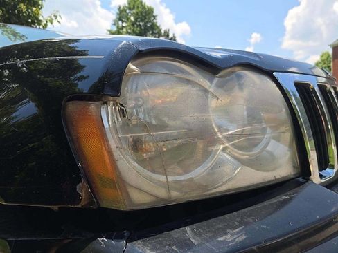 Used 2005 Jeep Grand Cherokee Limited image 23