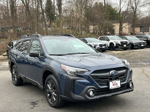 Certified 2025 Subaru Outback Onyx Edition AWD/4WD image 3