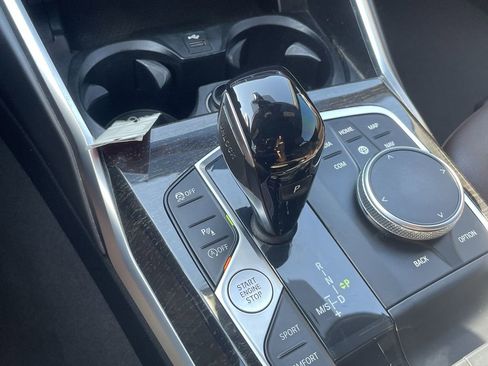 Used 2022 BMW 430i Convertible w/ Premium Package image 23