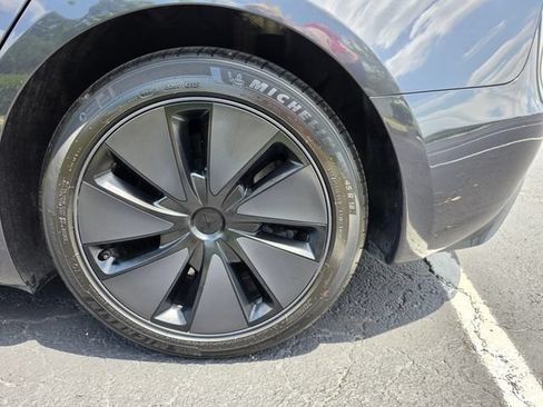 Used 2025 Tesla Model 3 Long Range RWD image 12