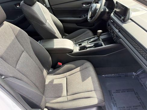 Used 2023 Honda Accord EX image 29