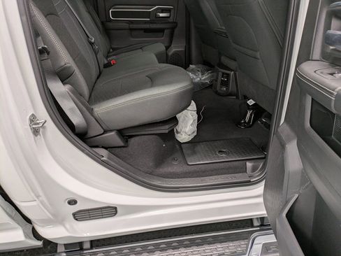 Used 2025 RAM 2500 Big Horn image 26