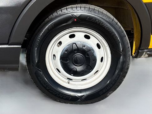 Used 2022 Ford Transit 250 148 High Roof w/ Load Area Protection Package image 28