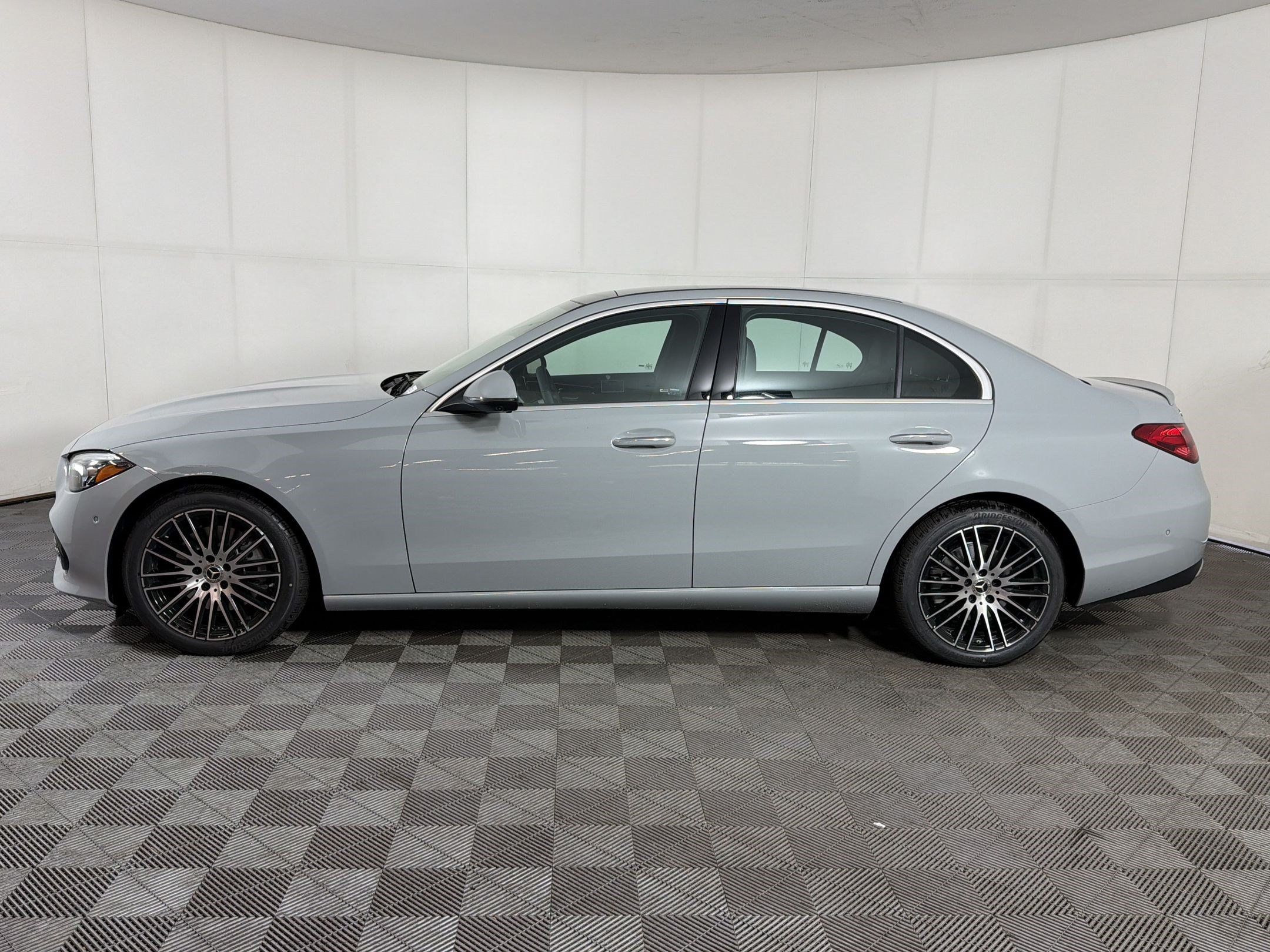 Used 2026 Mercedes-Benz C 300 4MATIC Sedan image 2