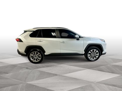 Used 2025 Toyota RAV4 XLE Premium AWD/4WD image 9