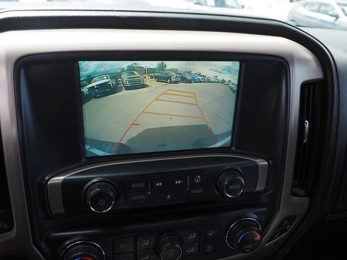 Used 2017 GMC Sierra 2500 Denali w/ Duramax Plus Package AWD/4WD image 25