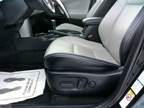 Used 2017 Toyota RAV4 Limited w/ Carpet Mat Package image 24