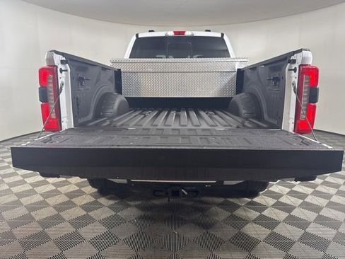 Used 2023 Ford F350 Lariat w/ Tow Technology Package image 21