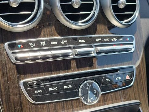 Used 2018 Mercedes-Benz C 300 4MATIC Sedan image 29