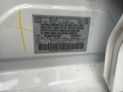 Used 2025 Nissan Sentra SV FWD image 5