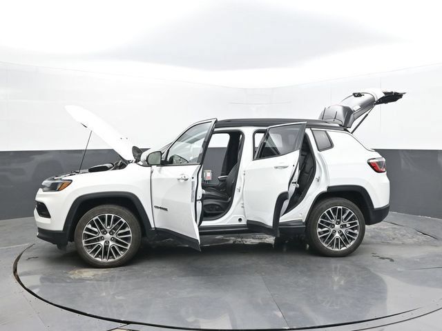Used 2023 Jeep Compass Limited w/ Elite Group AWD/4WD image 64
