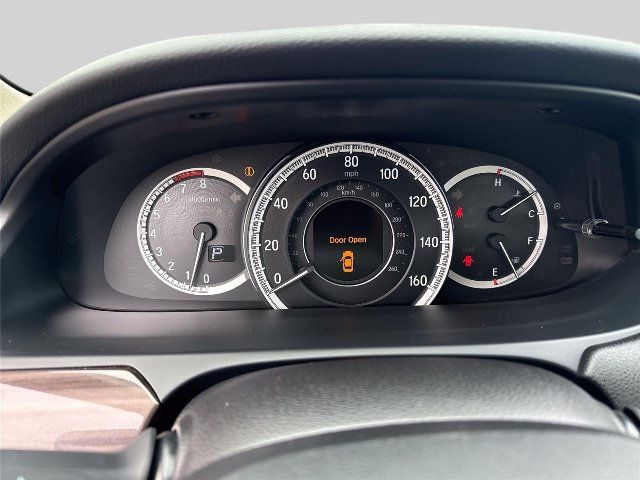 Used 2017 Honda Accord Touring image 12