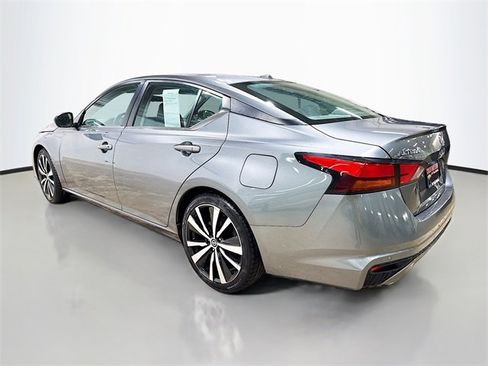 Used 2021 Nissan Altima 2.5 SR image 9