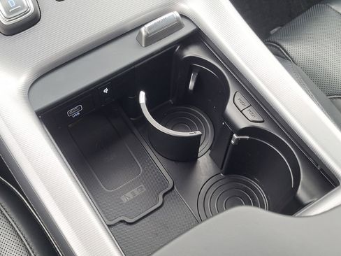 Used 2024 Hyundai Palisade Calligraphy image 21