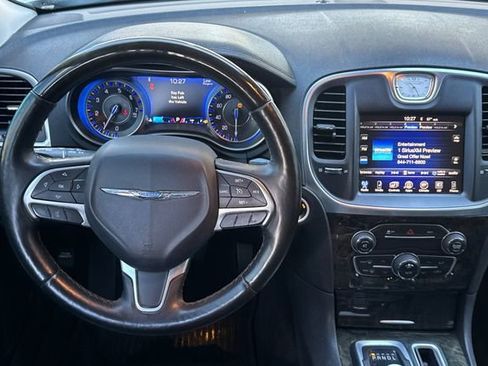 Used 2016 Chrysler 300 C image 14