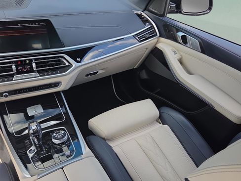 Certified 2022 BMW ALPINA XB7 AWD/4WD image 14