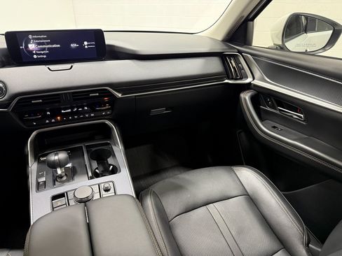 Used 2024 MAZDA CX-90 3.3 Turbo w/ Preferred Plus image 36