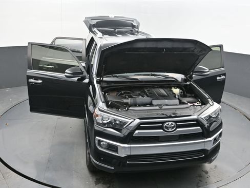 Used 2020 Toyota 4Runner Limited image 45