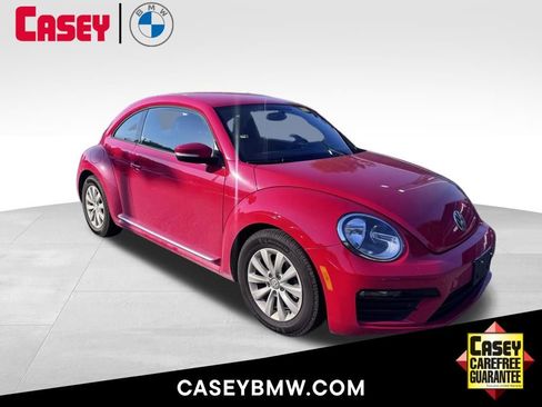 Used 2019 Volkswagen Beetle 2.0T S FWD image 1