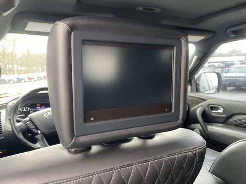 Used 2021 INFINITI QX80 Sensory w/ All-Season Package image 15
