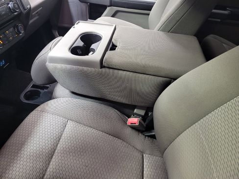 Used 2018 Ford F150 XLT w/ Equipment Group 302A Luxury AWD/4WD image 26