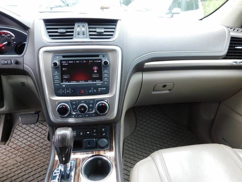 Used 2015 GMC Acadia Denali AWD/4WD image 10