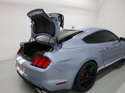 Used 2022 Ford Mustang Shelby GT500 w/ Technology Package image 70