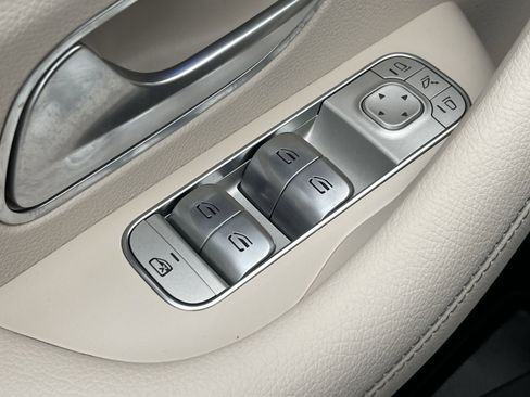 Certified 2023 Mercedes-Benz GLS 450 4MATIC image 13
