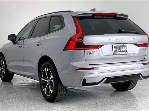 New 2026 Volvo XC60 B5 Core AWD/4WD image 4
