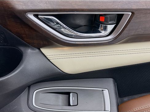 Used 2019 Subaru Ascent Touring image 30