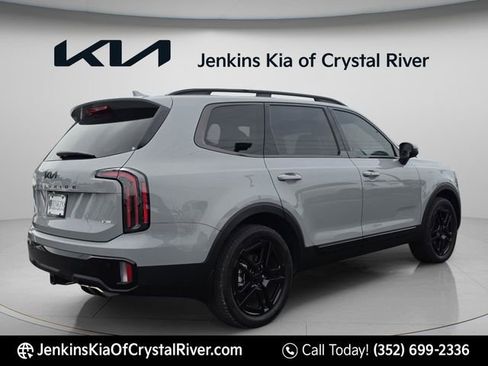 Used 2025 Kia Telluride EX X-Line AWD/4WD image 7