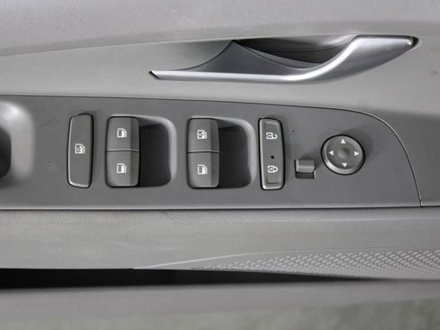 Certified 2023 Hyundai Elantra SEL w/ Convenience Package image 22