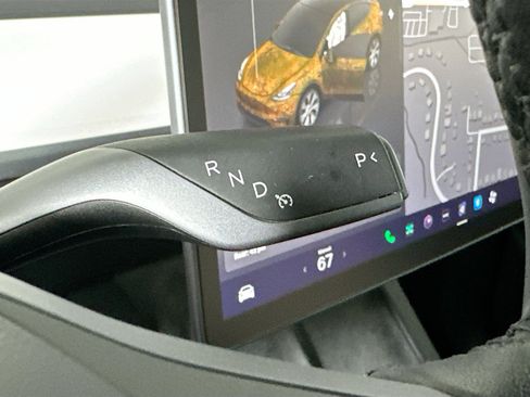 Used 2023 Tesla Model Y Long Range image 24