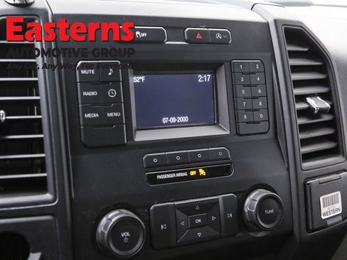 Used 2020 Ford F150 XL w/ Trailer Tow Package image 18