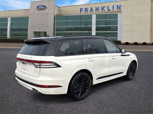 Certified 2024 Lincoln Aviator Black Label image 7