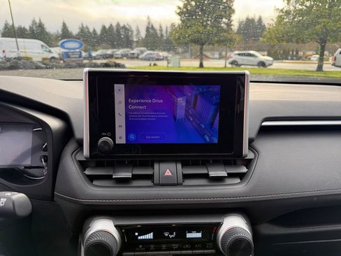 Used 2024 Toyota RAV4 LE image 21