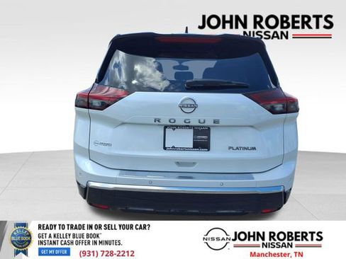 Used 2024 Nissan Rogue Platinum FWD image 16
