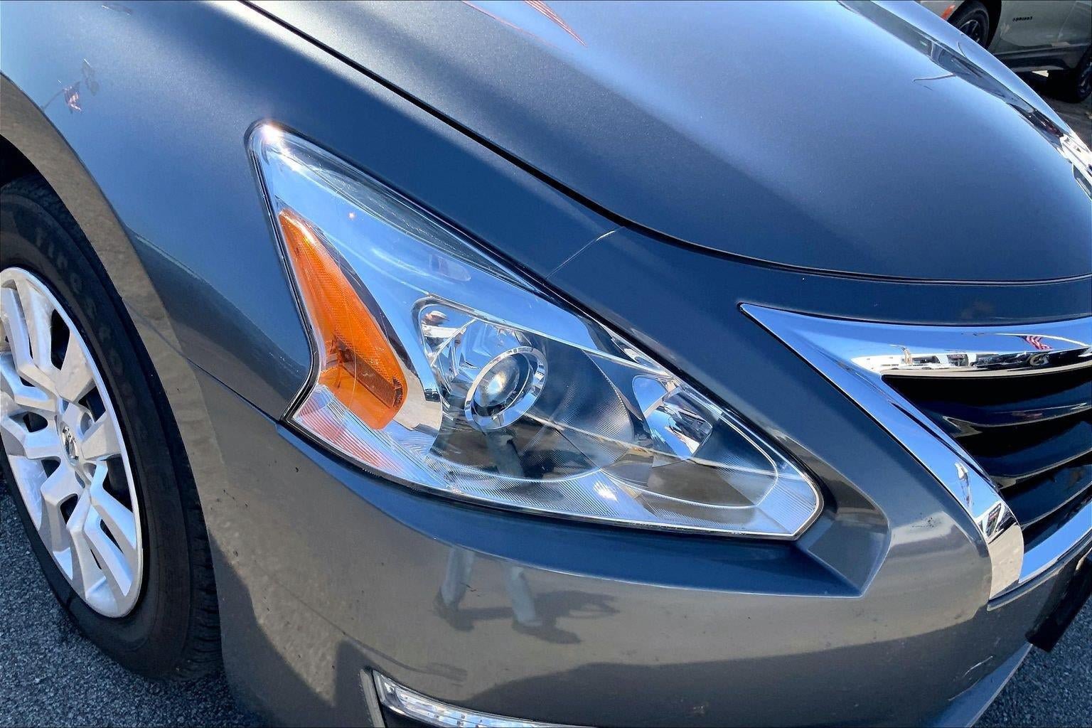 Used 2014 Nissan Altima 2.5 S w/ Display Audio Package FWD image 23