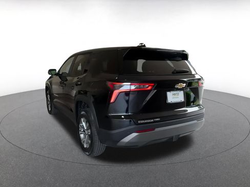 Used 2025 Chevrolet Equinox LT image 11