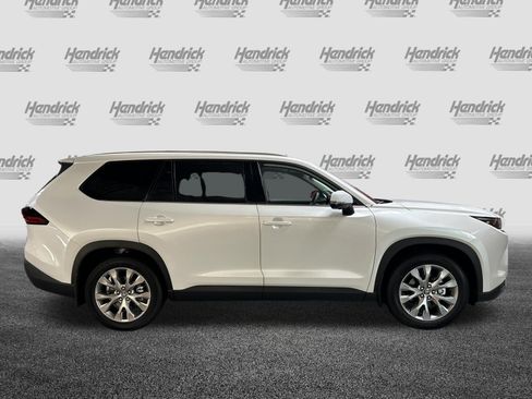 Used 2026 Toyota Grand Highlander FWD image 11