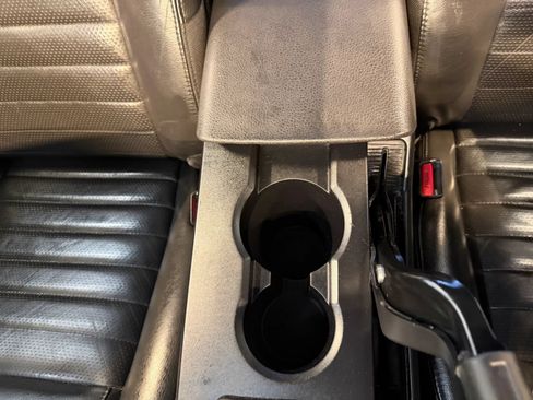 Used 2005 Ford Mustang GT Premium RWD image 19