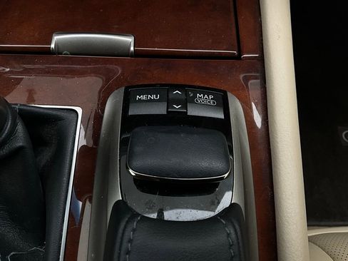 Used 2014 Lexus LS 460 w/ Comfort Package image 28