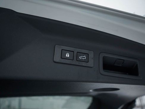 New 2026 Subaru Forester Premium AWD/4WD image 9