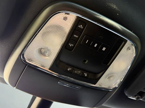 Used 2015 Jeep Grand Cherokee Altitude image 49