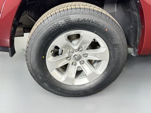 Used 2019 RAM 1500 Laramie RWD image 33