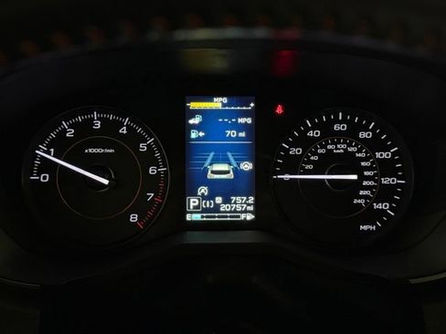 Used 2023 Subaru Crosstrek 2.0i Premium AWD/4WD image 12