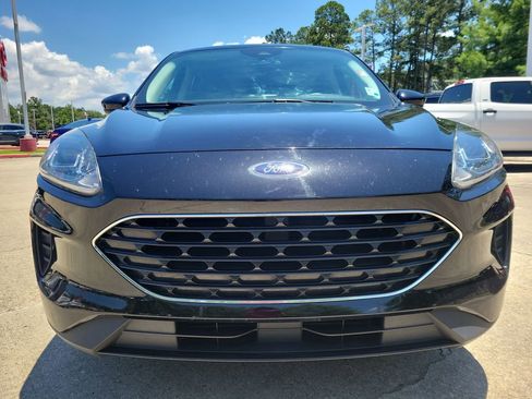Used 2022 Ford Escape SE w/ SE Sport Appearance Package FWD image 4