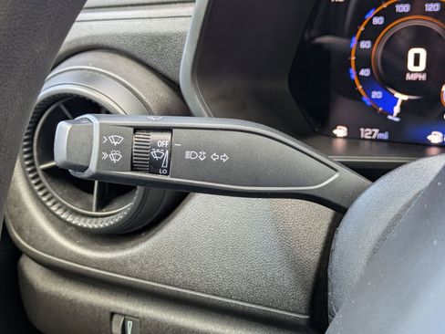 Used 2024 Chevrolet Colorado W/T RWD image 16